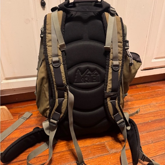 REI ALPINE backpack travel Europe backpacking hiking forest green - Picture 3 of 5